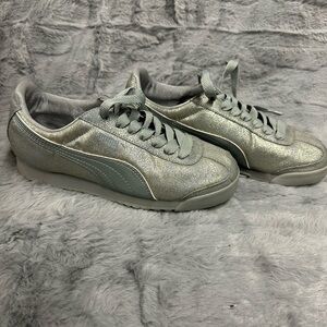 Puma Sneakers - Silver/Gray - Size 7.5 - Pre-Owned Condition